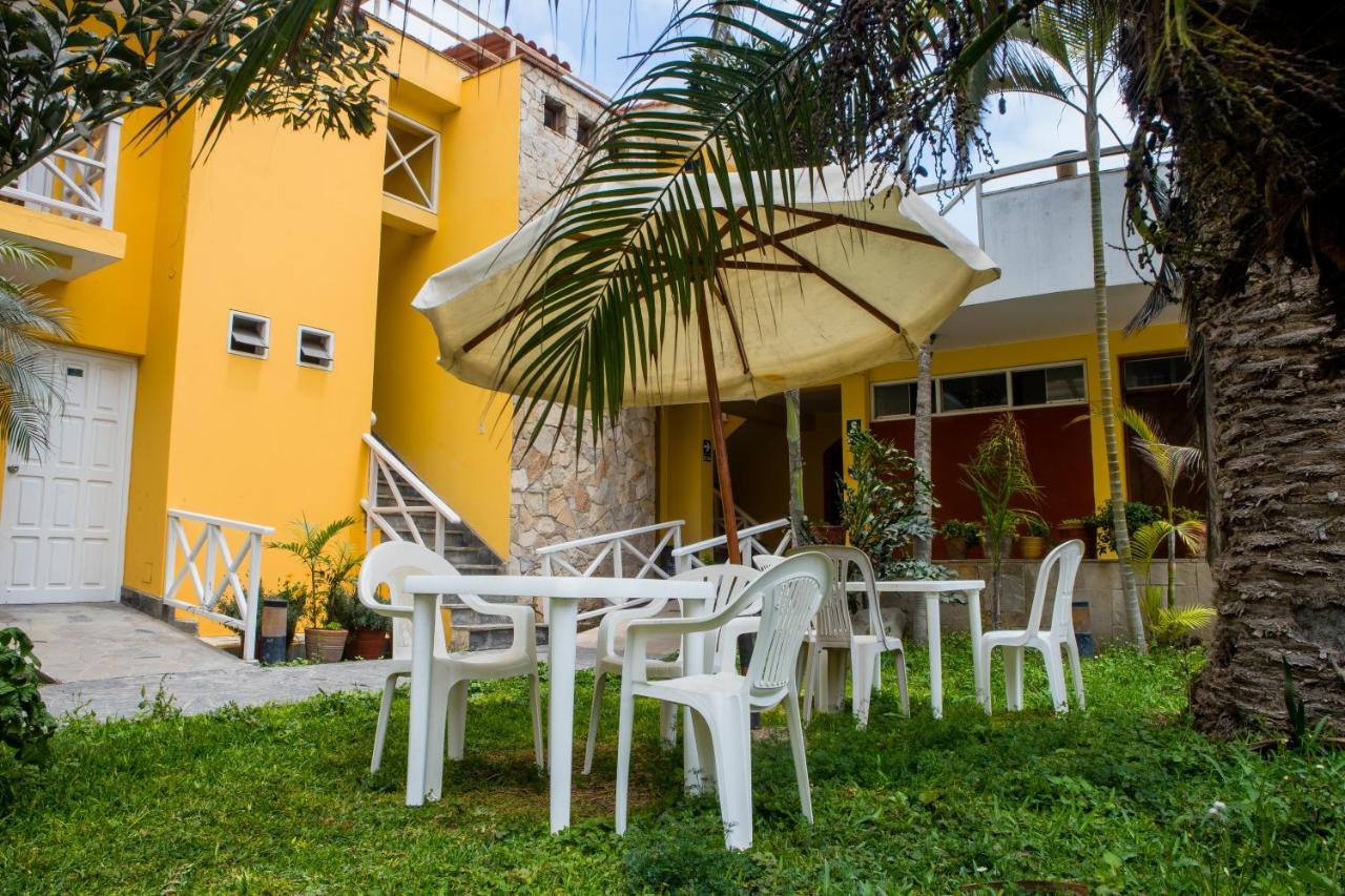 Palmeras De Hotel 3*