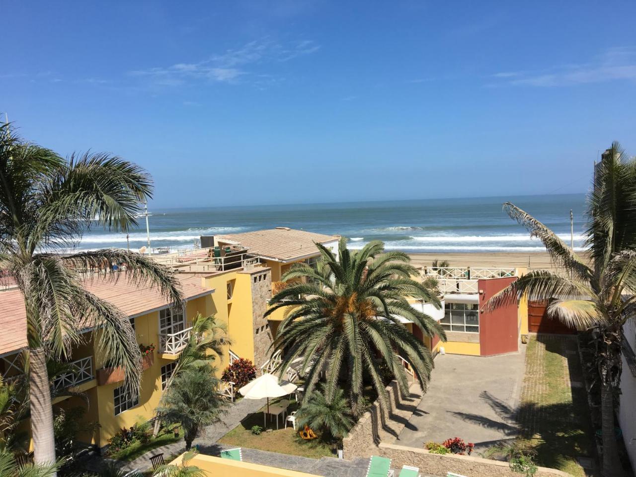 Palmeras De Hotel 3*